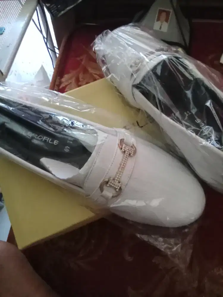 Sepatu merek chlorofile bahan kulit asli sapi