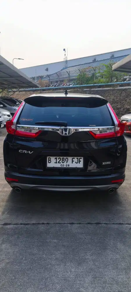 MOBIL HONDA CR-V TAHUN 2017