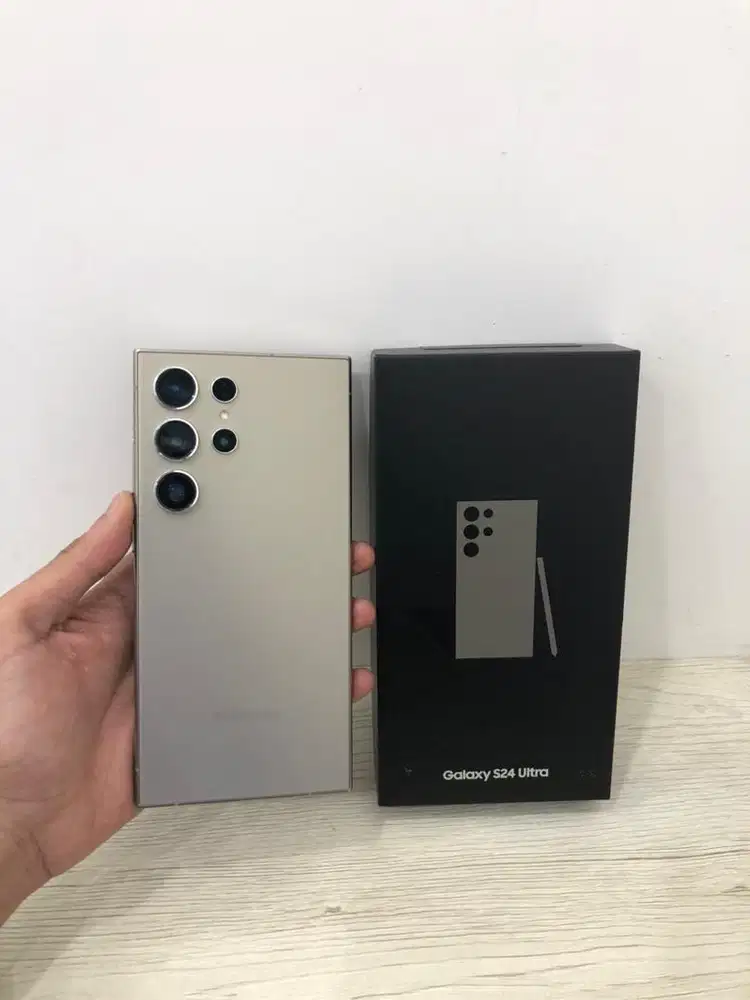 Samsung S24 ultra 5g 12/256 garansi on