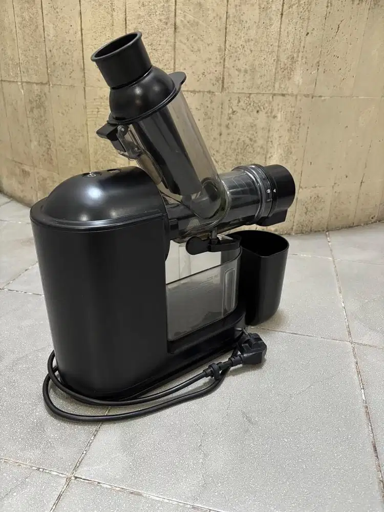 Philips Slow Masticating Juicer