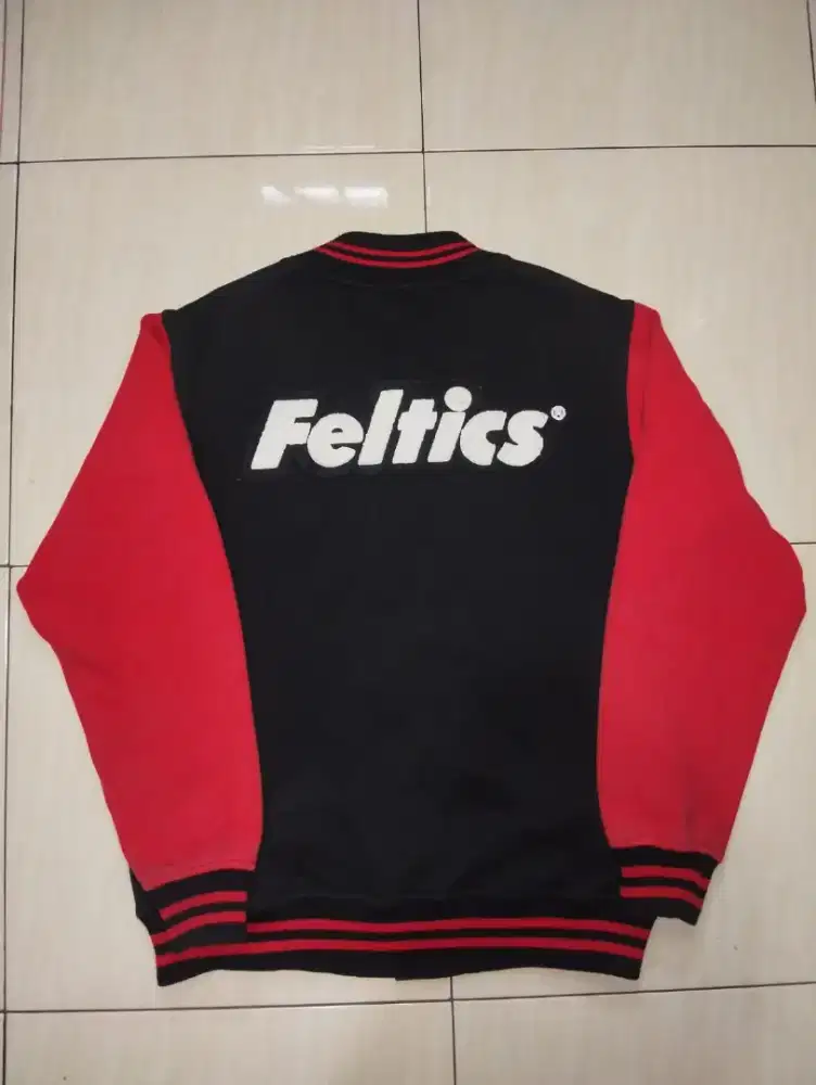 Varsity Feltics