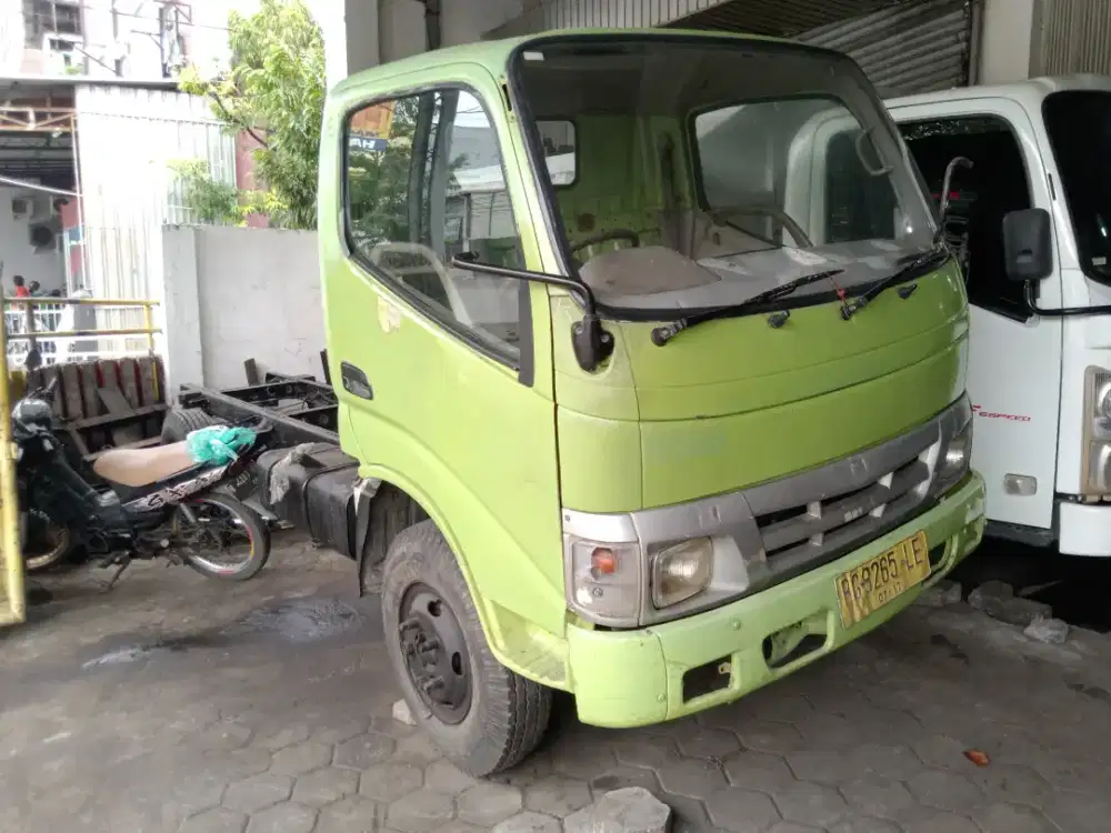 Hino Dutro 130MD Sasis Tahun 2007 Euro2