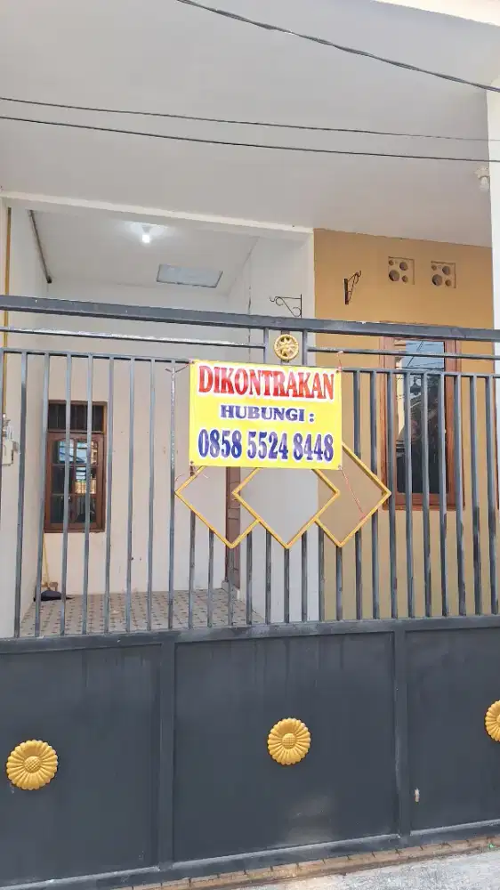 Disewakan rumah baru benowo