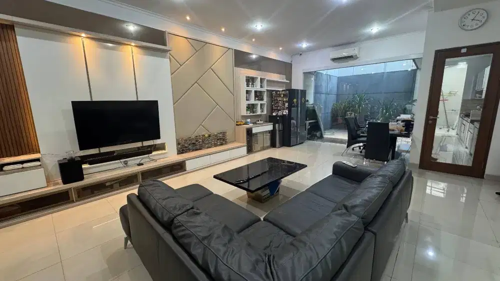 Dijual Rumah Keren Full Furnished Mekarwangi Bandung