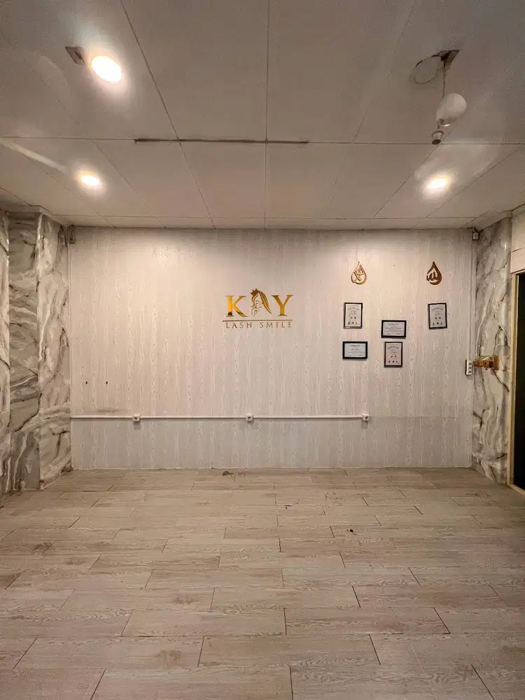 Disewakan RUANG USAHA untuk Butik, Kantor, Toko Perhiasan, Bakery