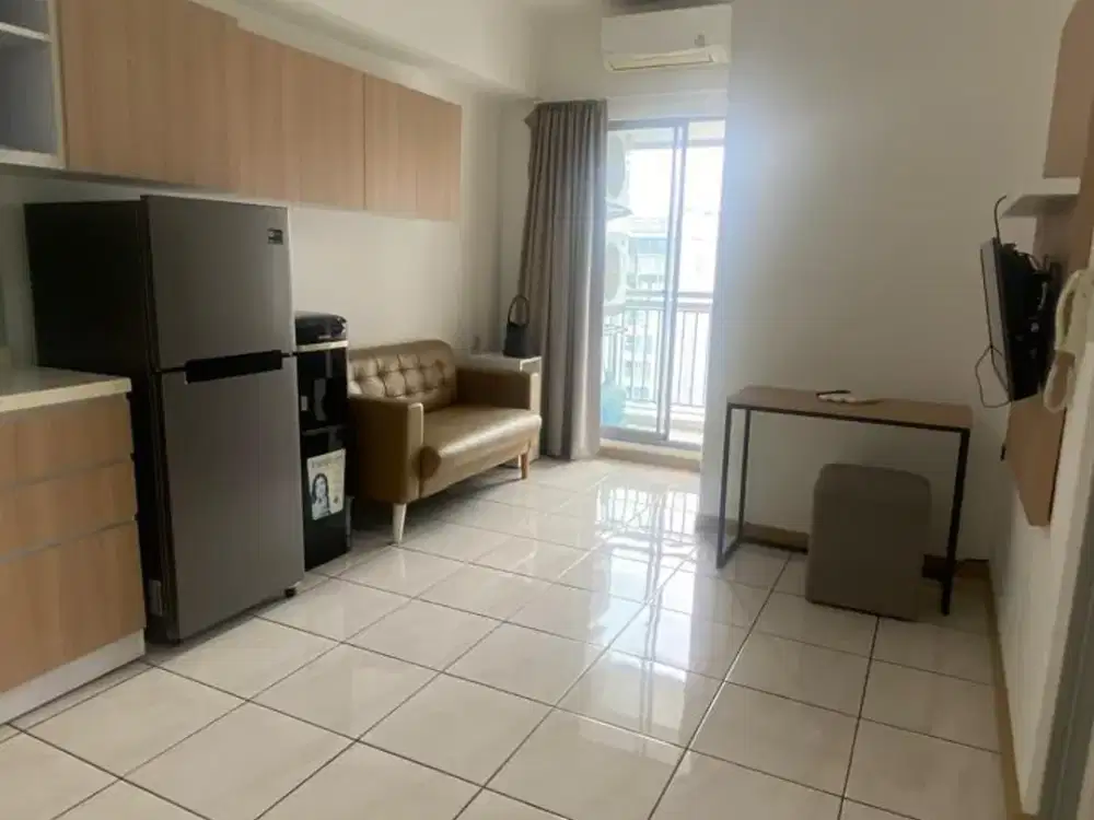 DIJUAL ATAU DISEWA SEGERA 02 BEDROOM APARTEMEN M TOWN GADING SERPONG UNIT TERAWAT TOP FLOOR