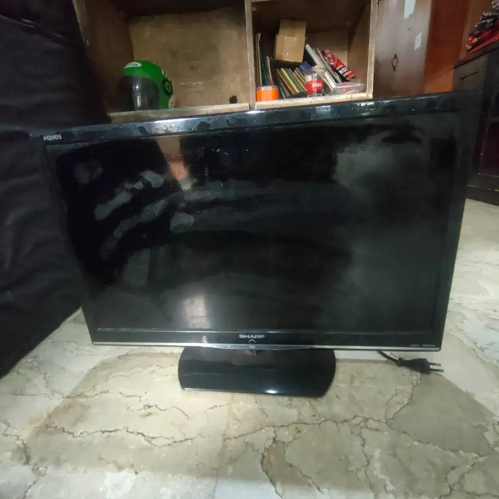 SHARP AQUOS LED TV 24 Inch LC-24LE155M – HDMI – Siap Pakai