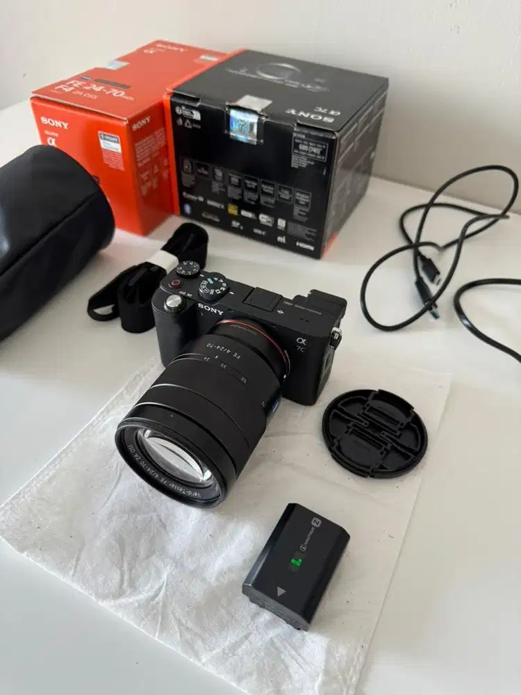 Dijual Kamera Sony Alpha a7C mirrorless digital camera black