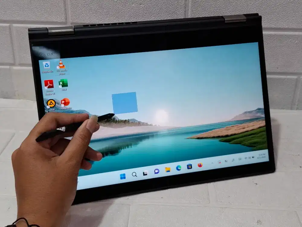 Lenovo Thinkpad X13 Yoga  Intel core i5-10310U/Ram 16GB/SSD 256GB