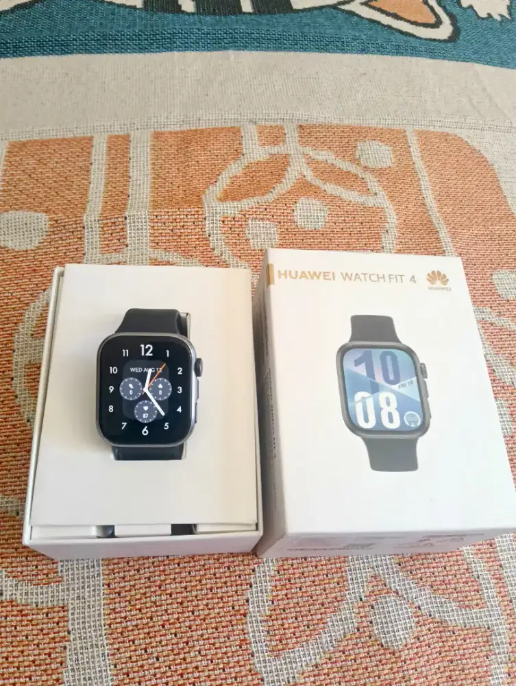 Smart watch huawei fit 4