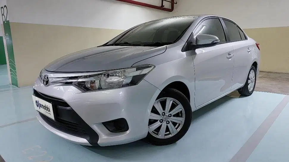 LOW DP Toyota Vios 1.5 G Bensin-AT 2017 BAG