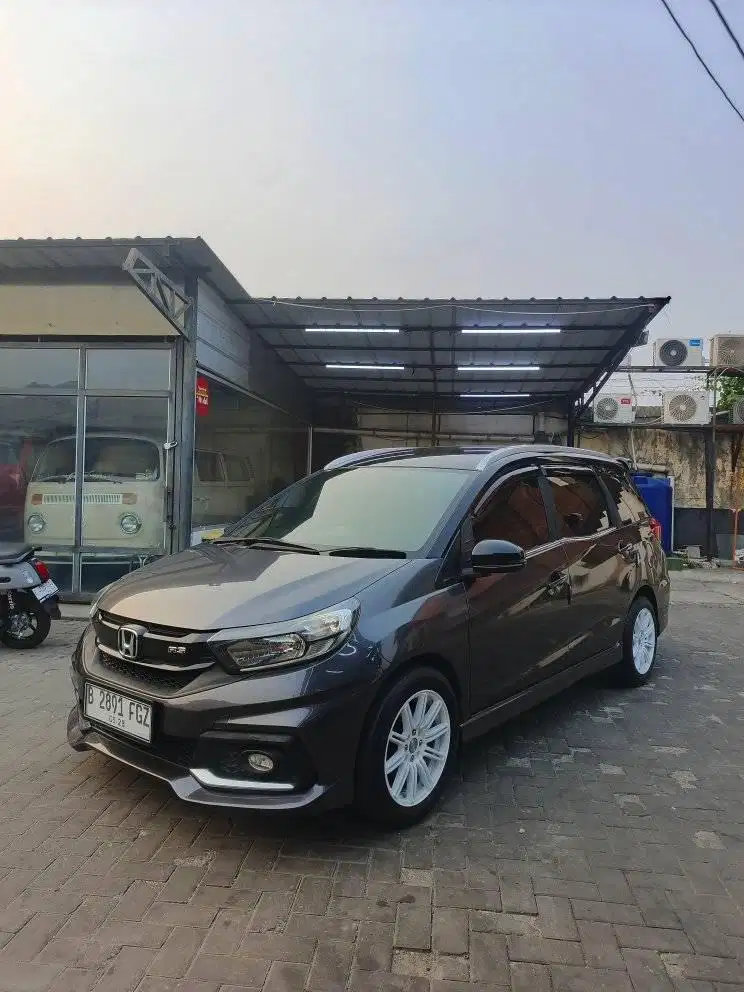 Honda Mobilio RS A/T 2017