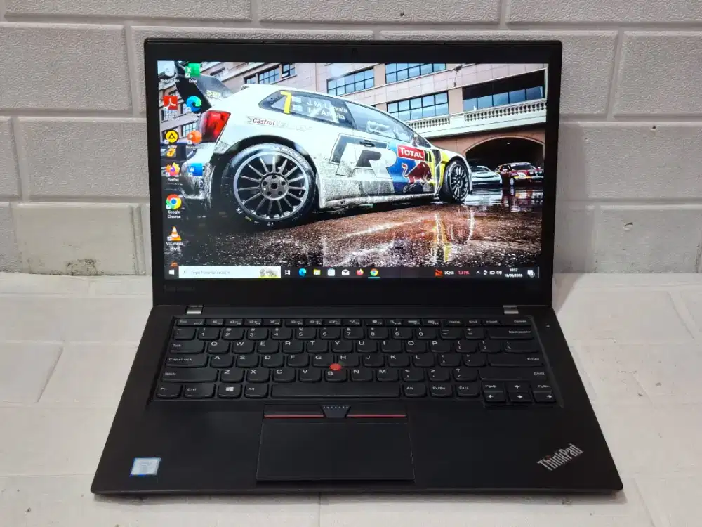 Lenovo Thinkpad T460s  Prosesor Intel core i7-6600U/Ram 8GB/SSD 256GB