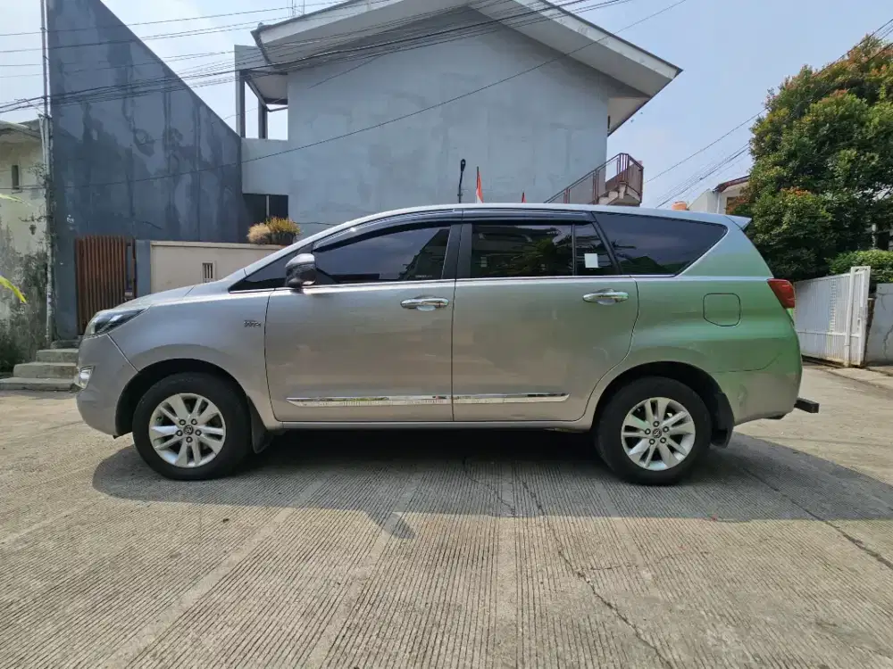 KIJANG INNOVA BENSIN 2017 MULUS