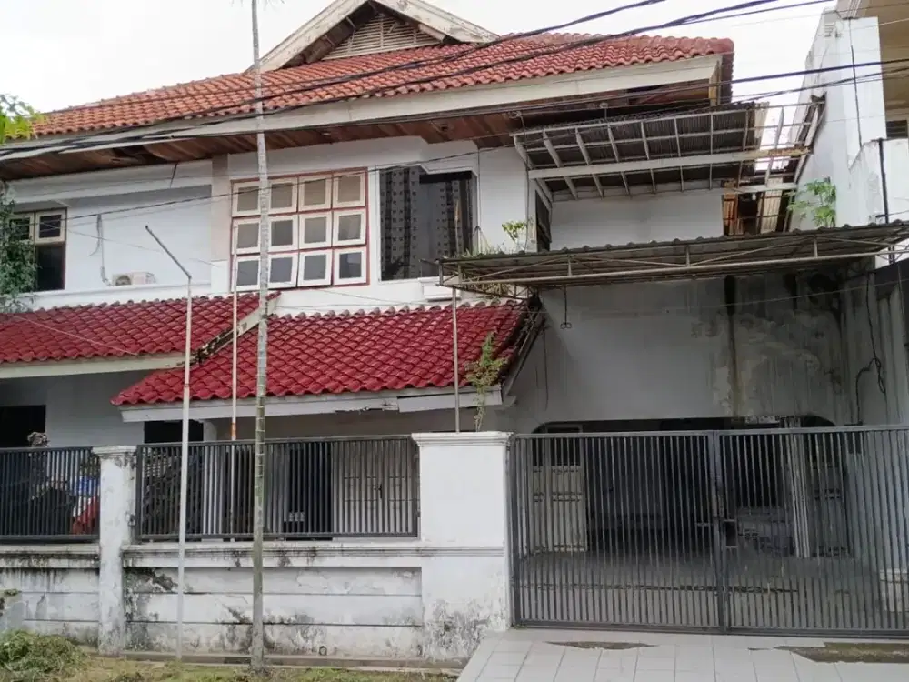 Rumah Kalijudan Secon Terawat