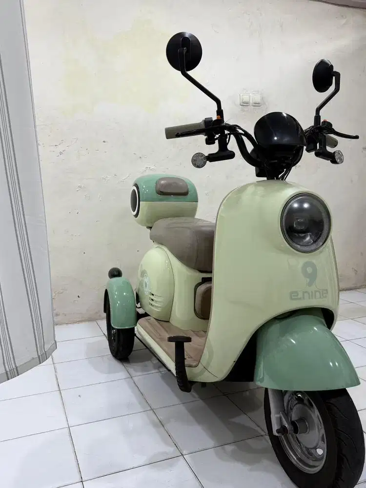 Motor Listrik E-NINE SE-6 Bekas – KM 500 KM - JUAL MURAH AJA