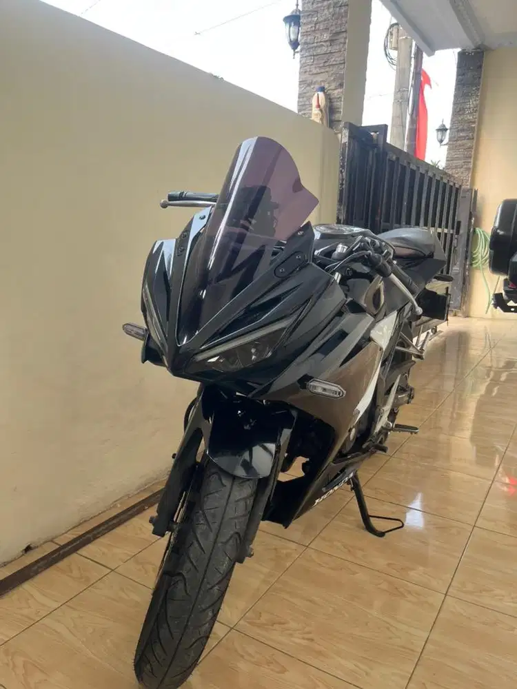 Honda Cbr 150 2018 Low Km