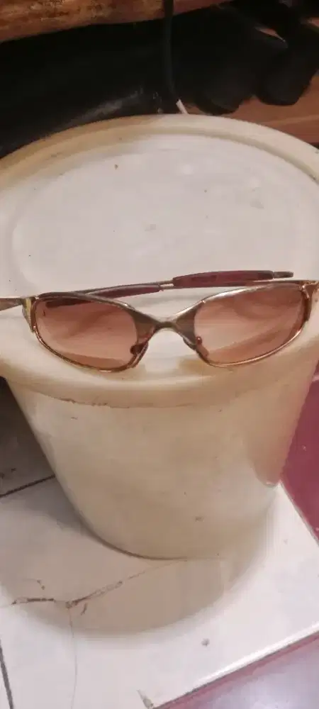 Kacamata jadul lensa kaca
