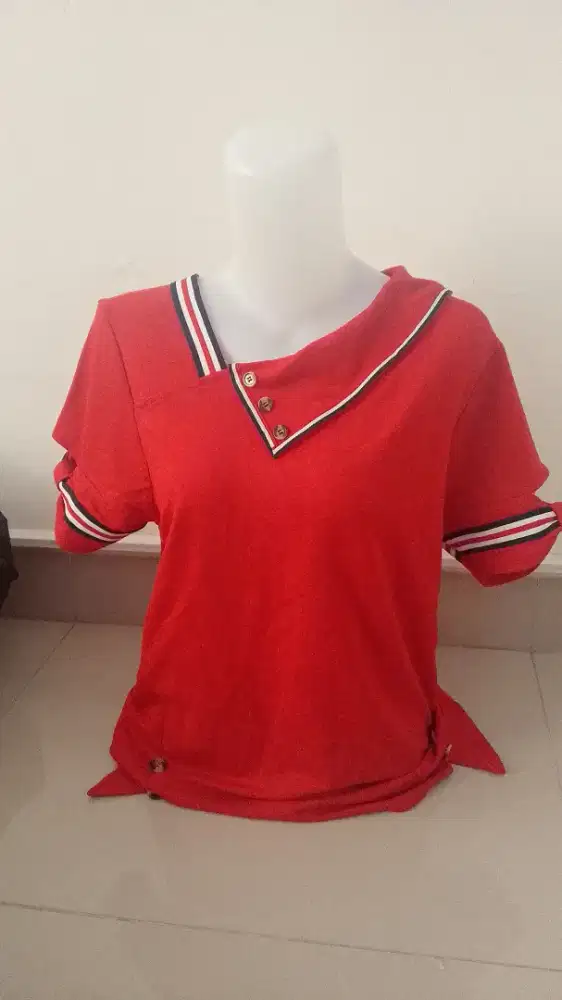 Baju bekas kaos