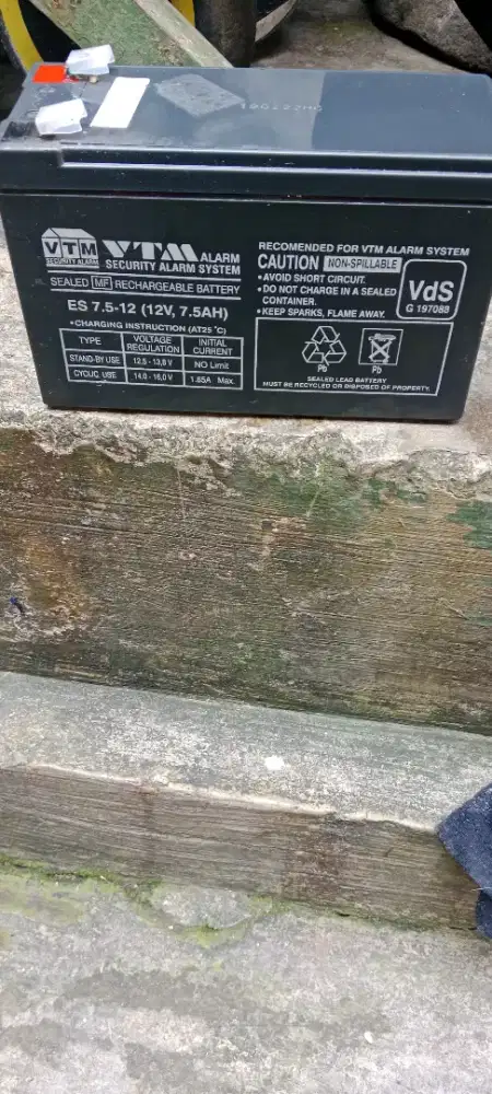Accu ups siap pakai