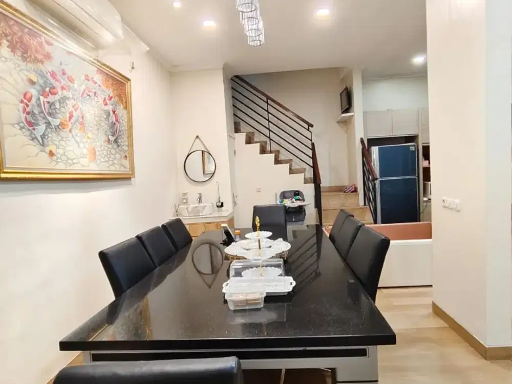Dijual Rumah The Springs Canary Gading Serpong Semi Furnish Cantik