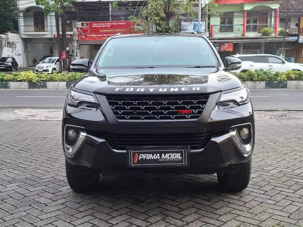 FORTUNER 2.4 VRZ TRD 2016 AT