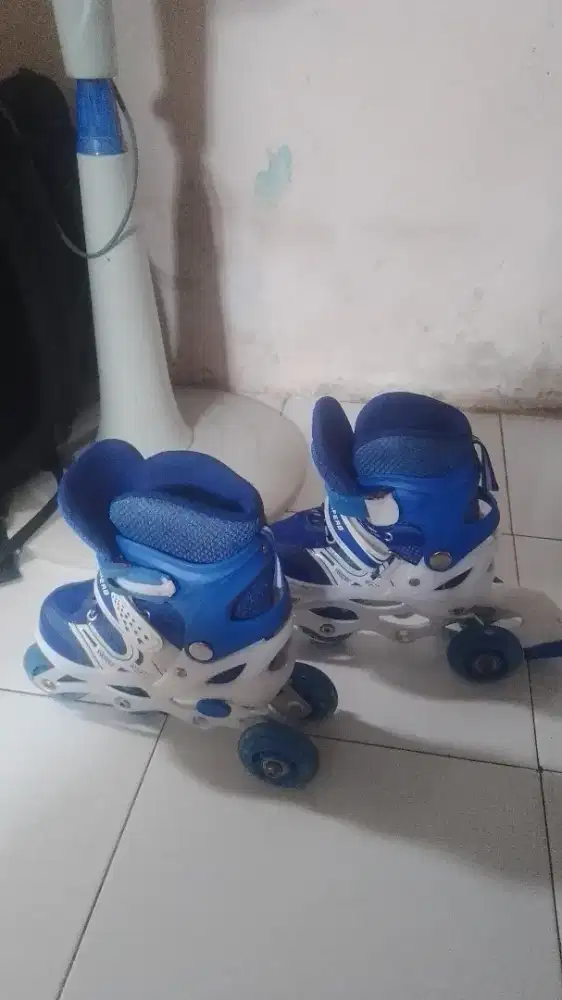 sepatu roda biasa dipake
