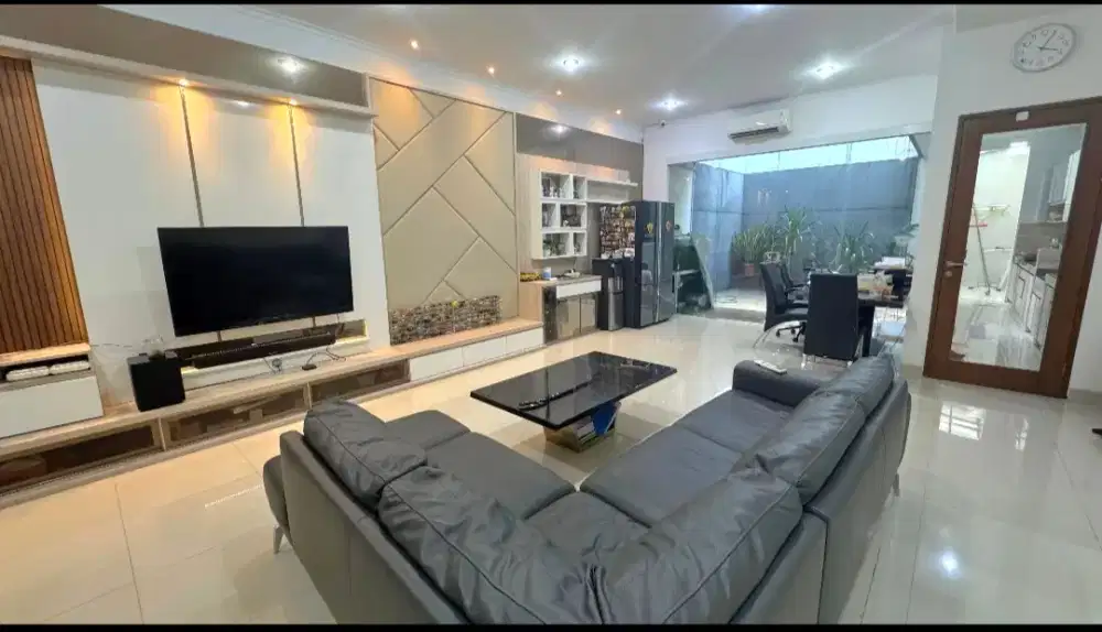 Dijual rumah cantik dan elegant full furnish di Mekar wangi Bandung