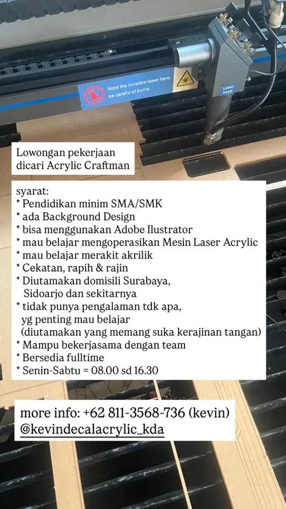 operator mesin akrilik