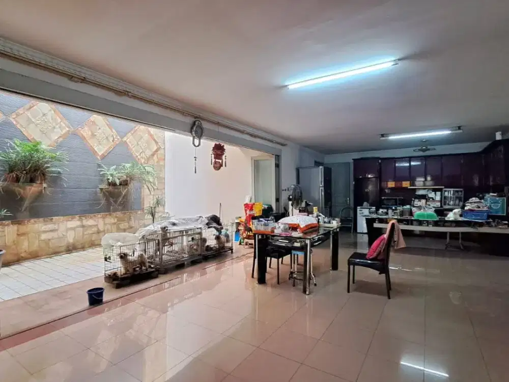 A51 Jual Murah Rumah Hook di Komplek Taman Surya Daan Mogot