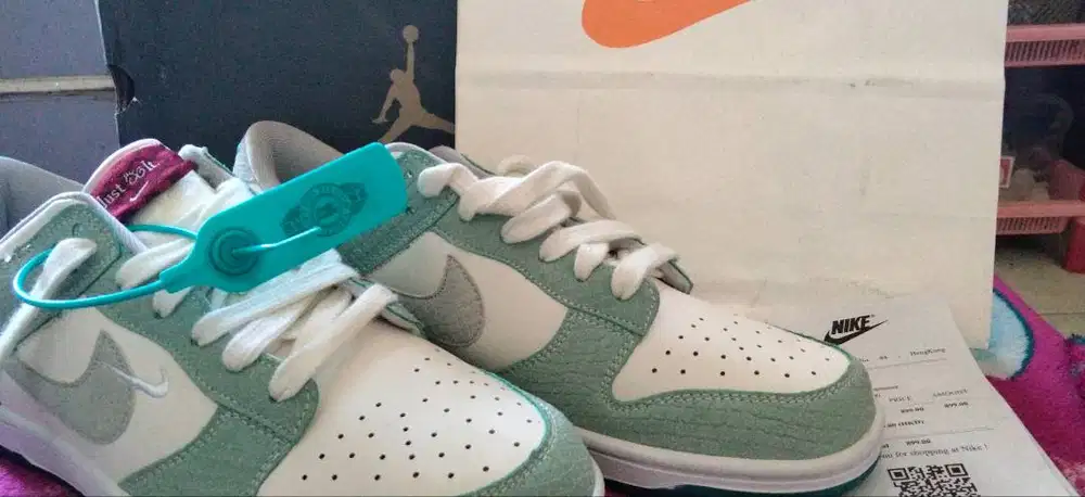 Sepatu merk nike made indonesia