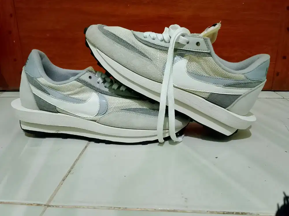 sepatu nike sacai original mulus