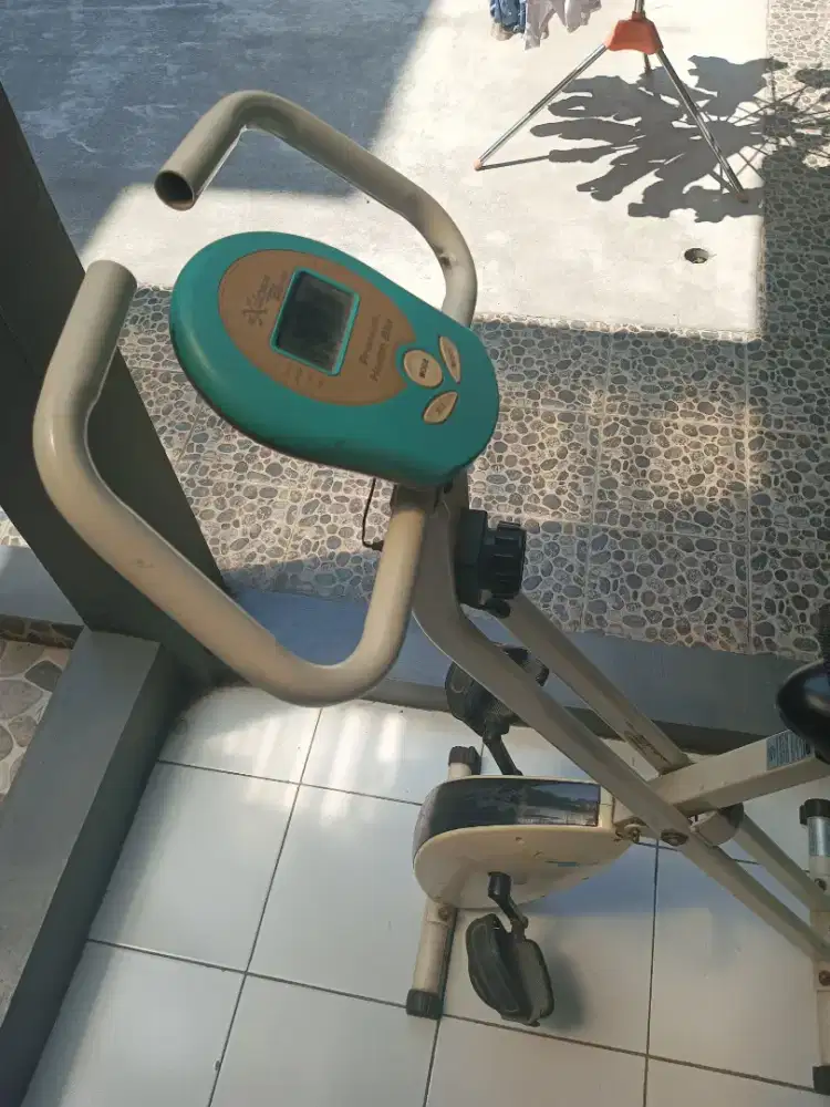 Di jual Sepeda Statis mrek exider bike bekas