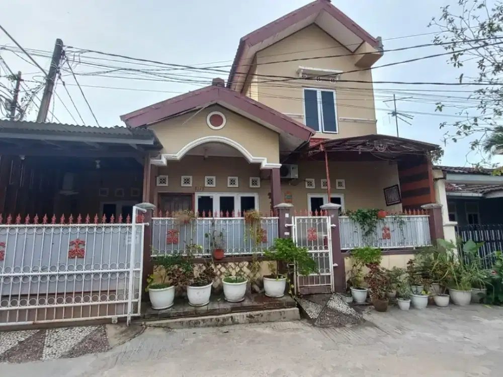 BANTING HARGA! Dijual Cepat Rumah SHM Hoek di Harapan Indah 1 Bekasi