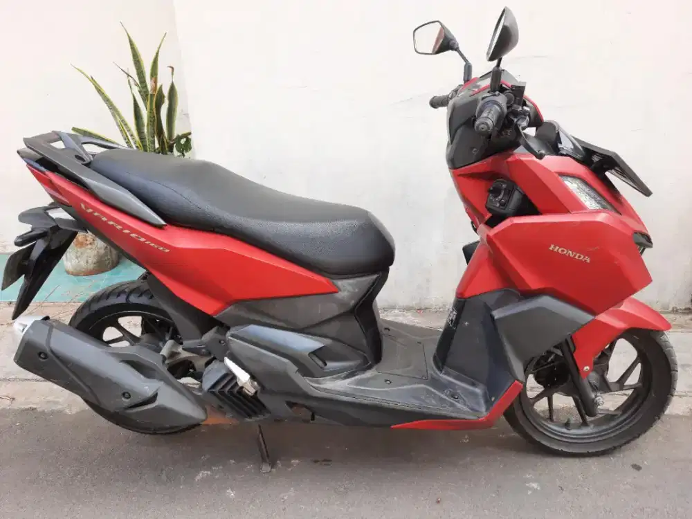 VARIO 160 CBS 2022 BAGUS MESIN HALUS
