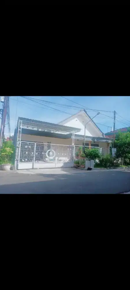 Rumah pribadi sejuk nyaman dan asri