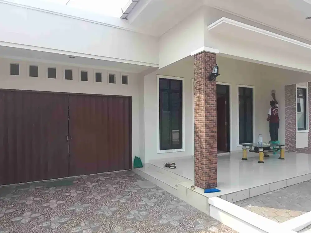 Disewakan Rumah Tanah Luas 400 m Cocok Buat Kantor atau Cafe Bogor Kota