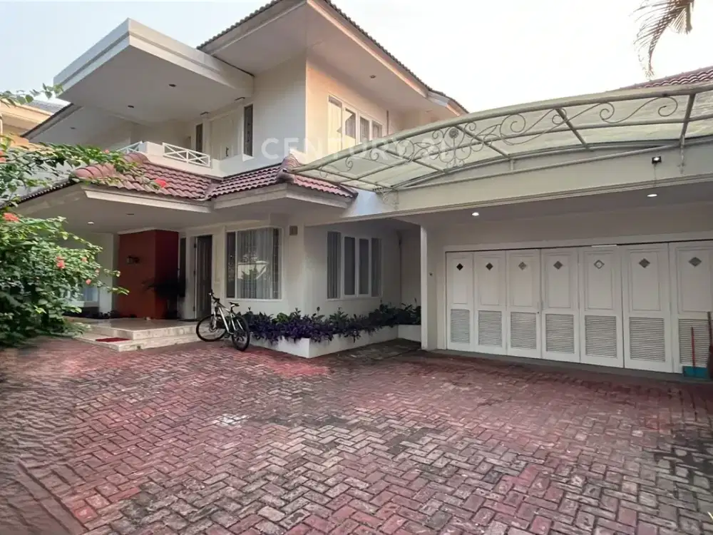 Disewakan Rumah Ada Swimming Pool Di Lebak Bulus