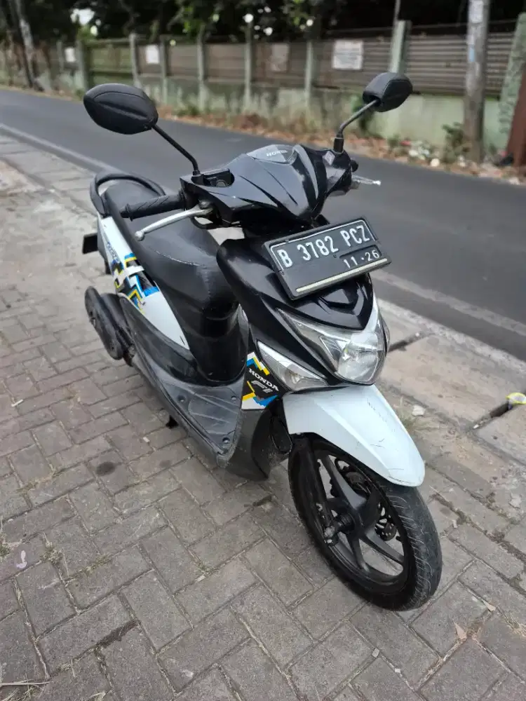 Dijual Honda beat pop tahun 2016 surat lengkap pajak hidup