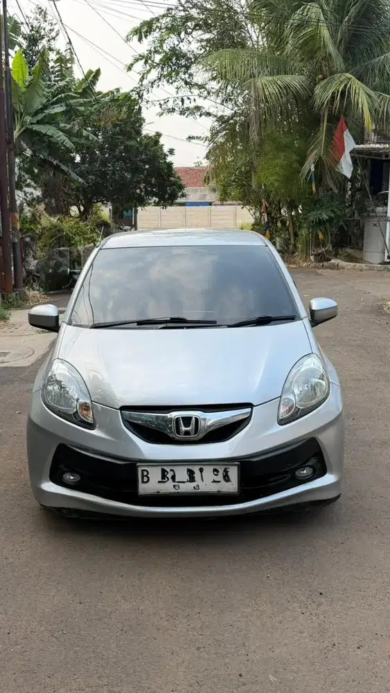 Honda Brio E CBU THAILAND Silver Tahun 2012