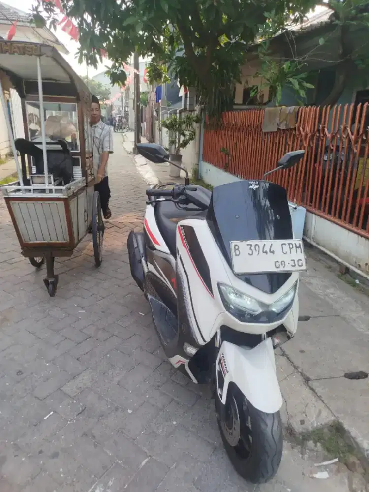 Dijual NMAX th 2020 ABS mulus harga 21 JT nego sampai jadi