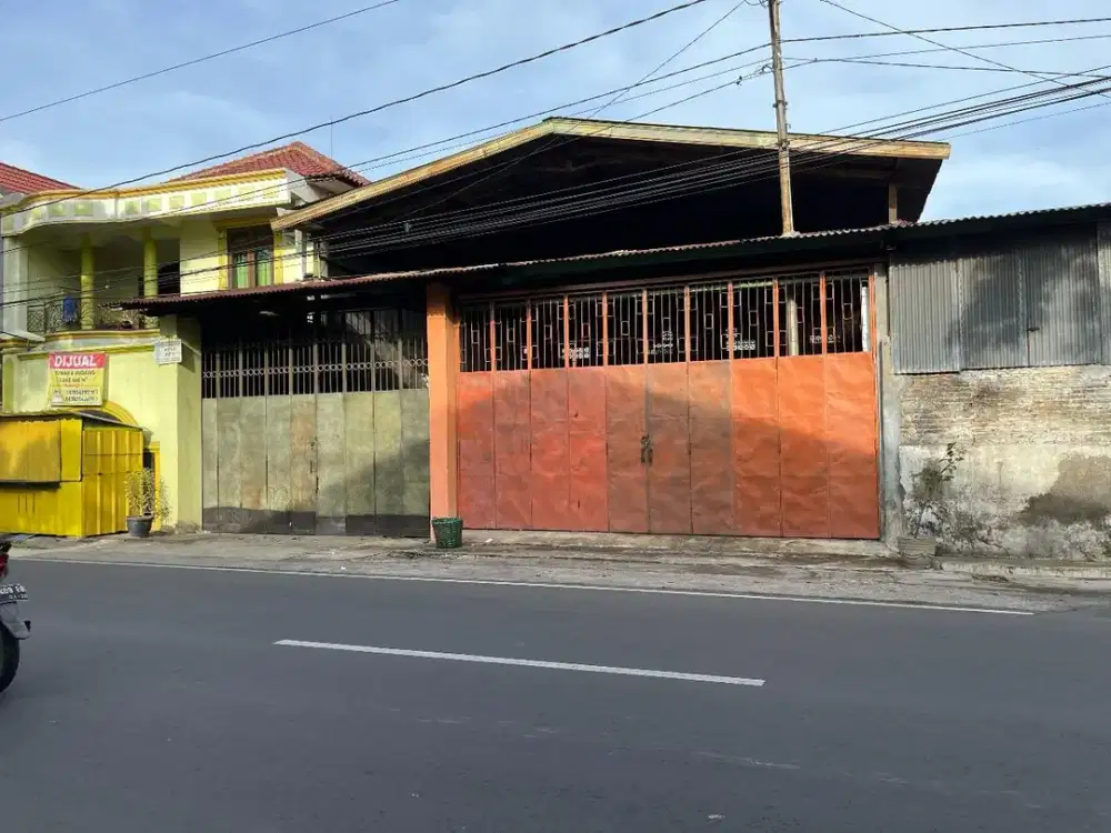 Dijual Ruang Usaha Strategis di Jl. Kapt. Mulyadi Surakarta Jawa Tengah