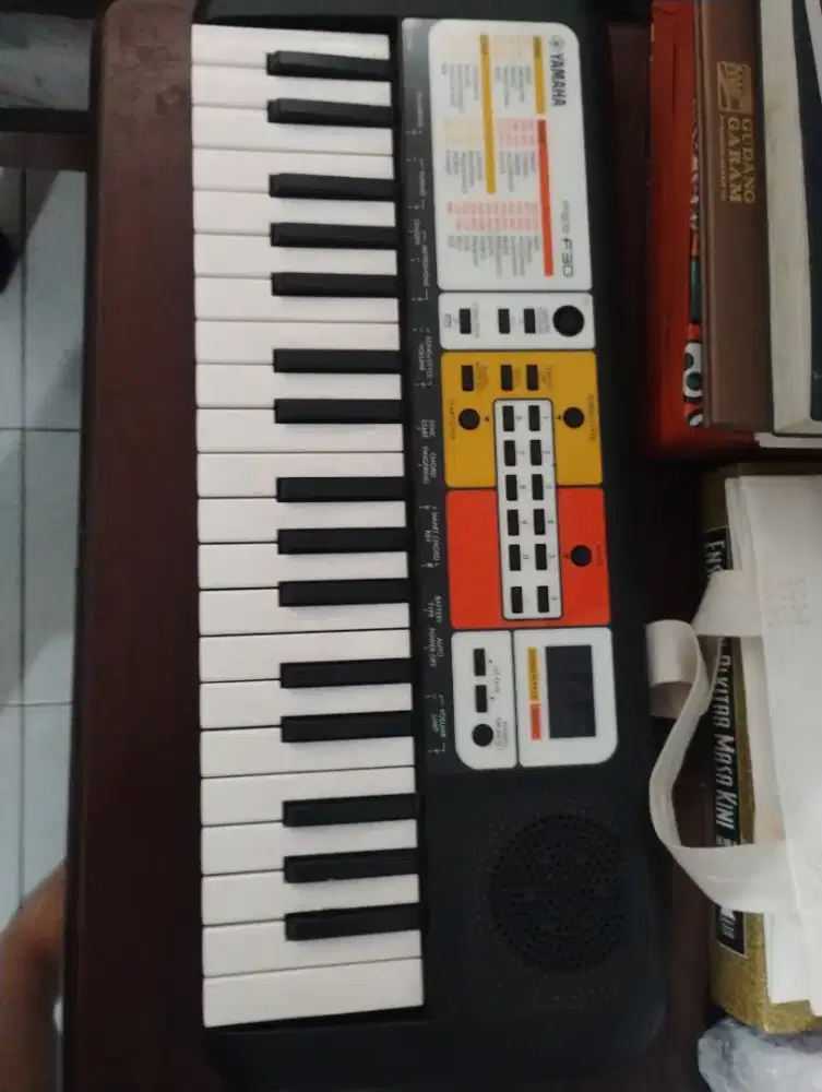 KEYBOARD YAMAHA PSS-F30