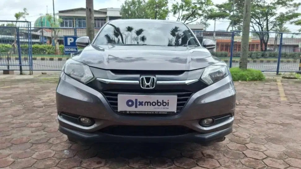 LOW DP Honda HR-V 1.5 E Bensin-AT 2018 TZT