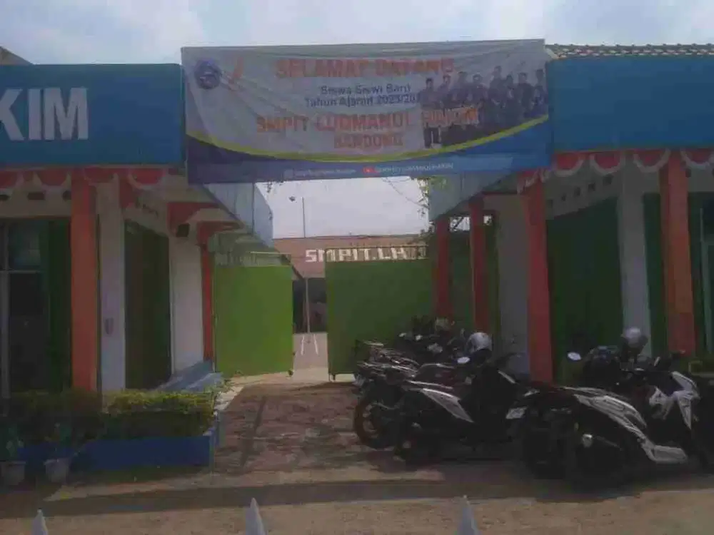 dijual bangunan ex sekolah Arcamanik cisaranteun