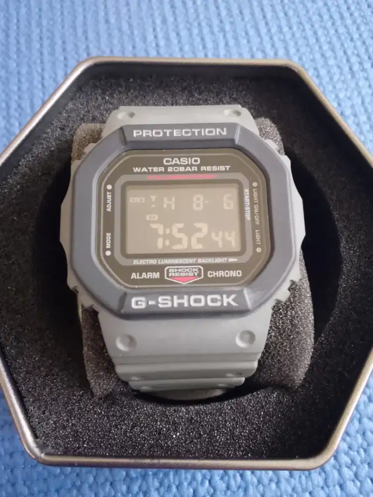 Casio G-Shock DW 5610su 8dr