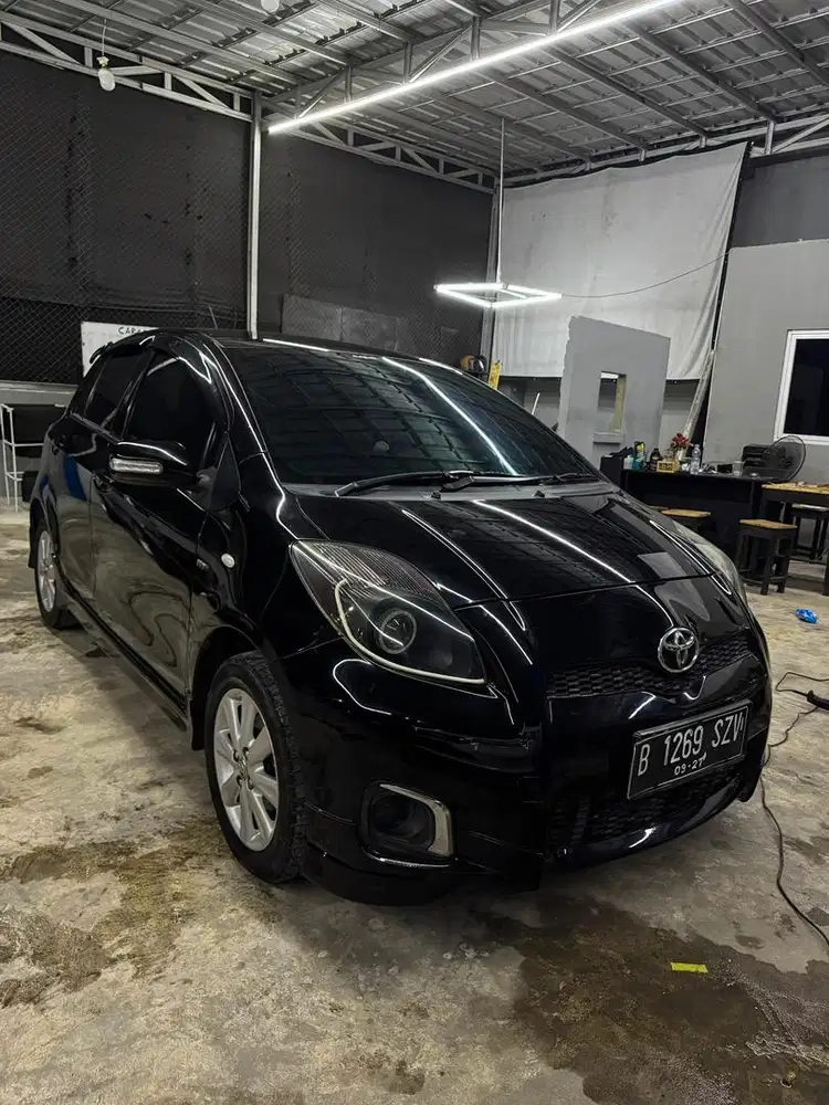 YARIS 1.5 E Automatic 2012