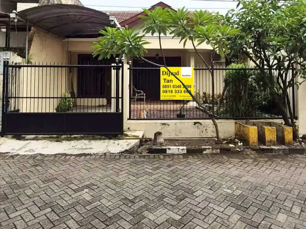 Rumah di Darmo Permai Selatan