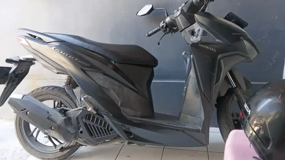 Dijual Cepat Honda Vario 150 warna hitam