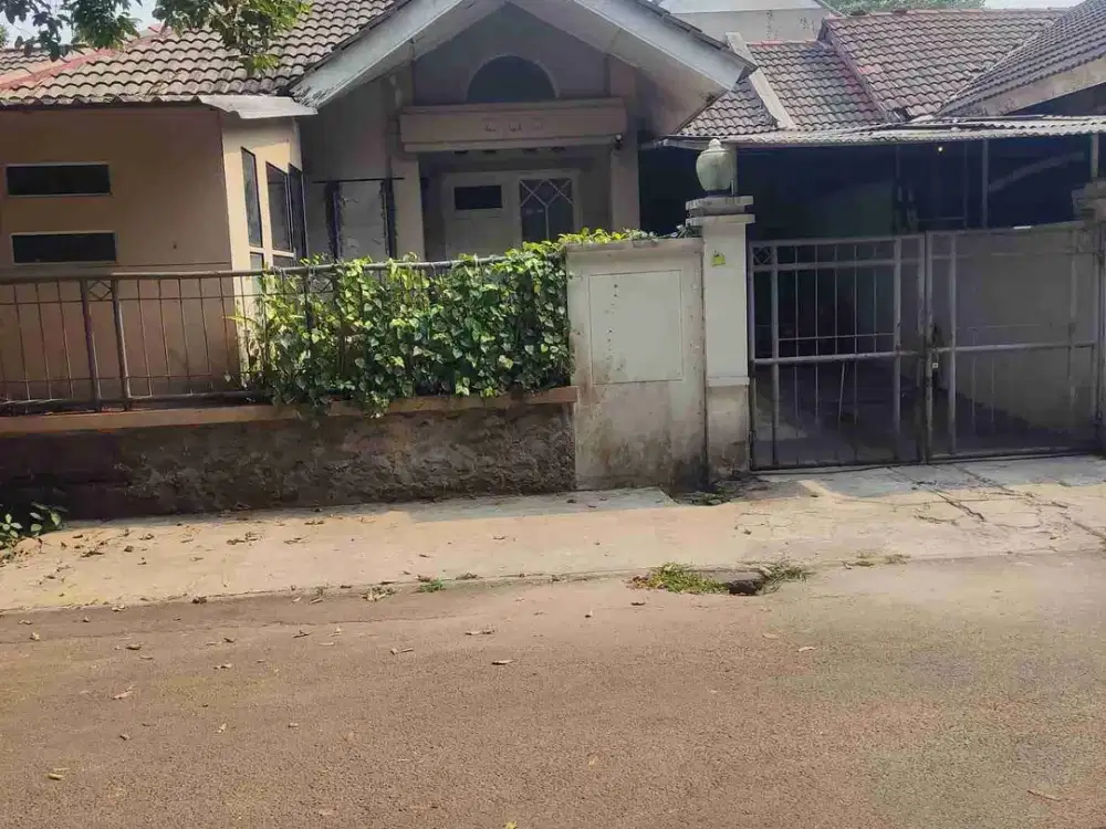 Rumah Standar Kencana Loka BSD Serpong Luas 200m